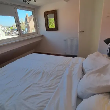The Old Village Centre At Sea House 3 Bedrooms Holiday home *