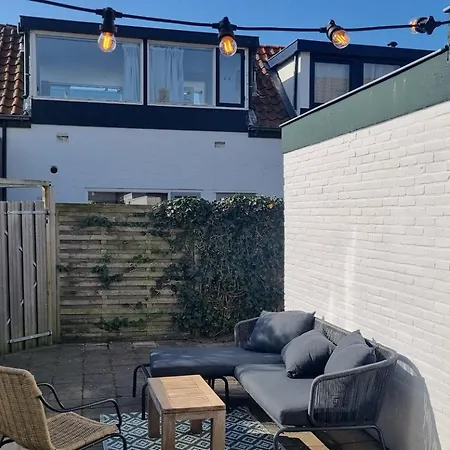 The Old Village Centre At Sea House 3 Bedrooms Holiday home *